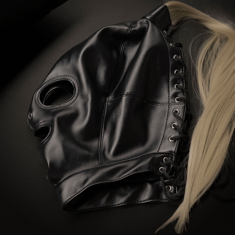 Xtreme – Mask With Ponytail