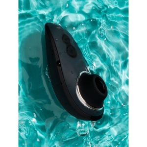 Fifty Shades x Womanizer – Desire Blooms Kit